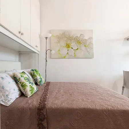 Meda 51 Apartment